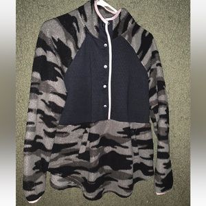 Maurices Quilted Camo Sherpa Fleece Snap Button Pullover Womens 0X